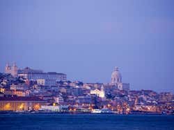 Lisbonne à la tombée de la nuit